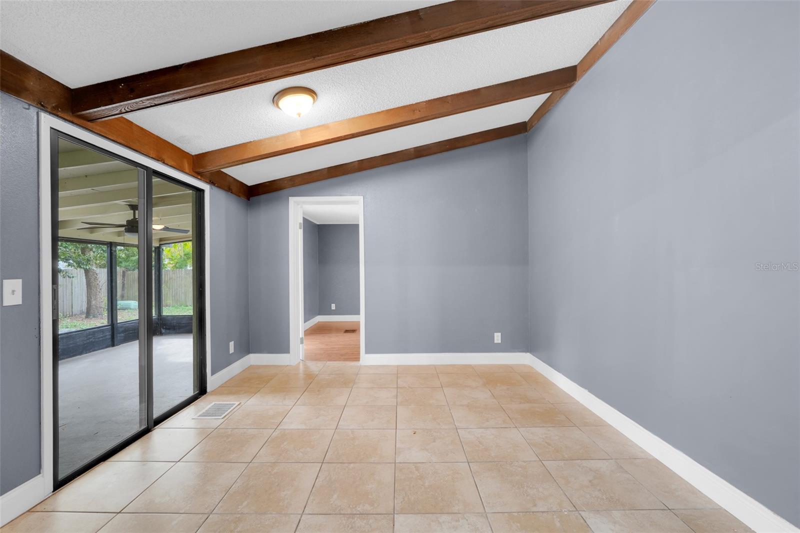 Image 8 of 24 For 722 Eagle Avenue