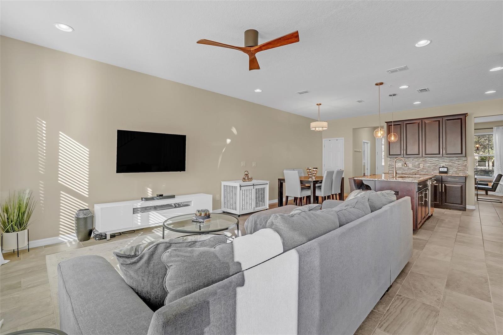 Image 15 of 32 For 8626 Vedder Lane