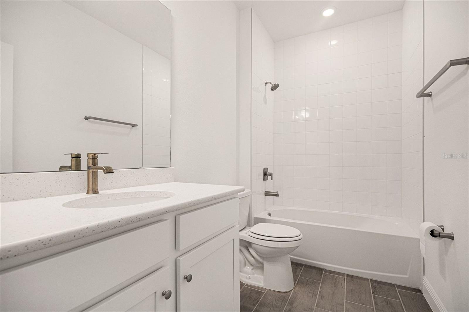 Image 13 of 51 For 2028 Sunshine Peak Drive