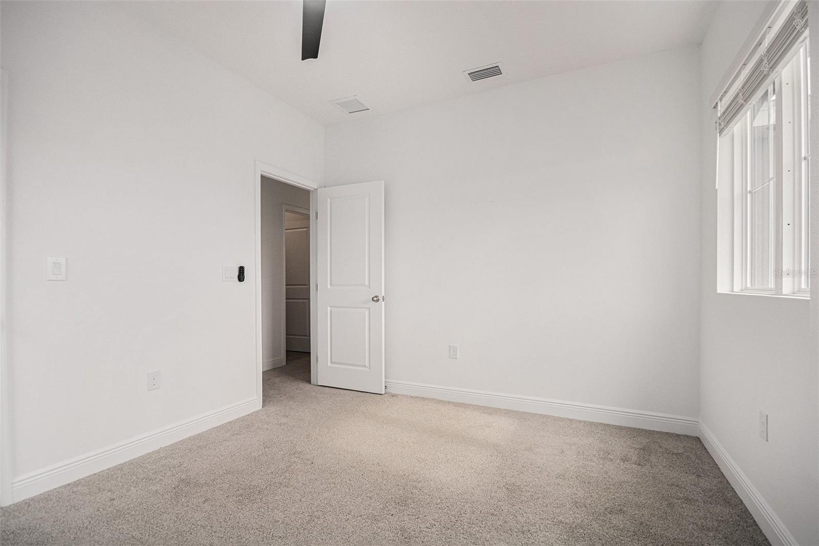 Image 14 of 51 For 2028 Sunshine Peak Drive