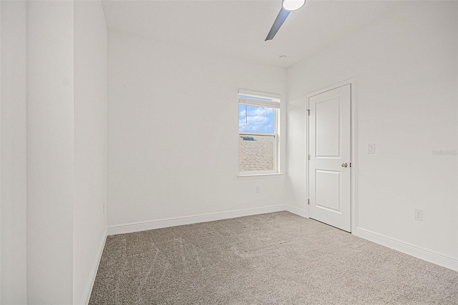 Image 16 of 51 For 2028 Sunshine Peak Drive