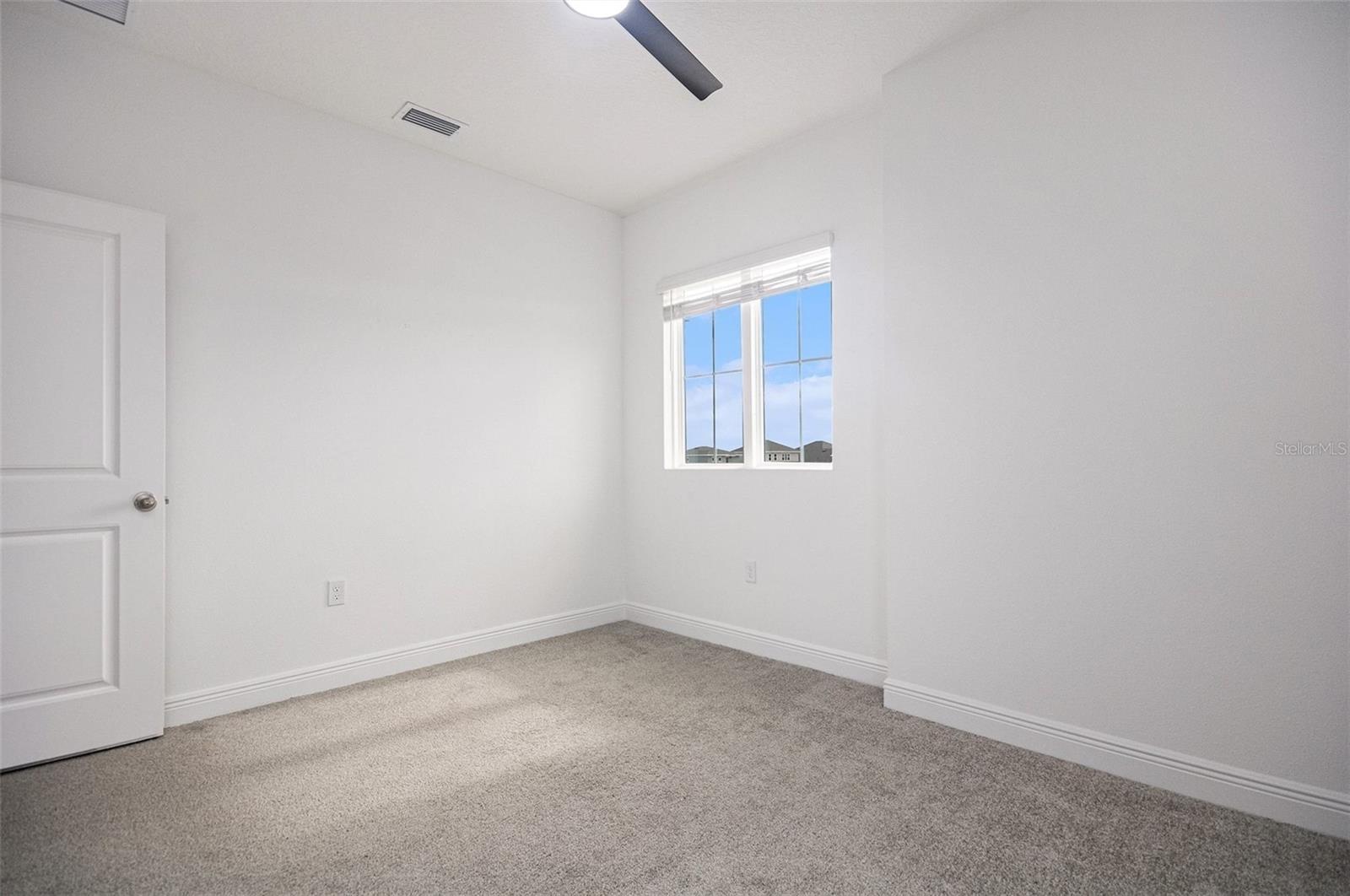 Image 25 of 51 For 2028 Sunshine Peak Drive