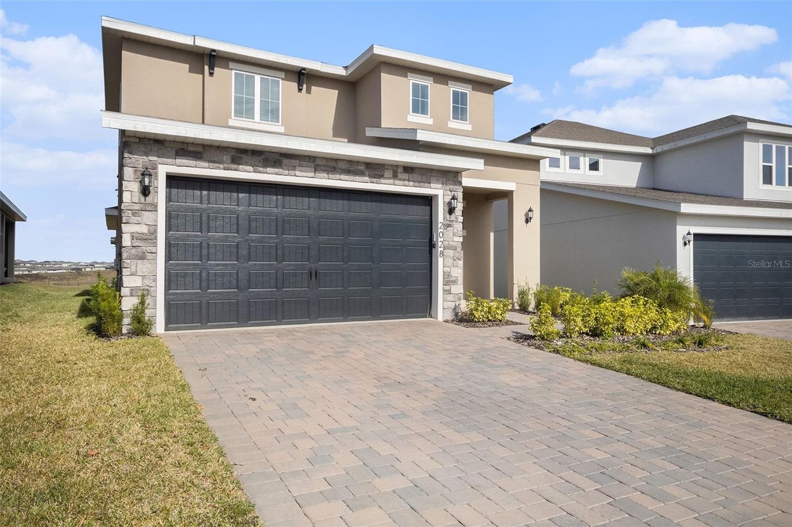 Image 28 of 51 For 2028 Sunshine Peak Drive