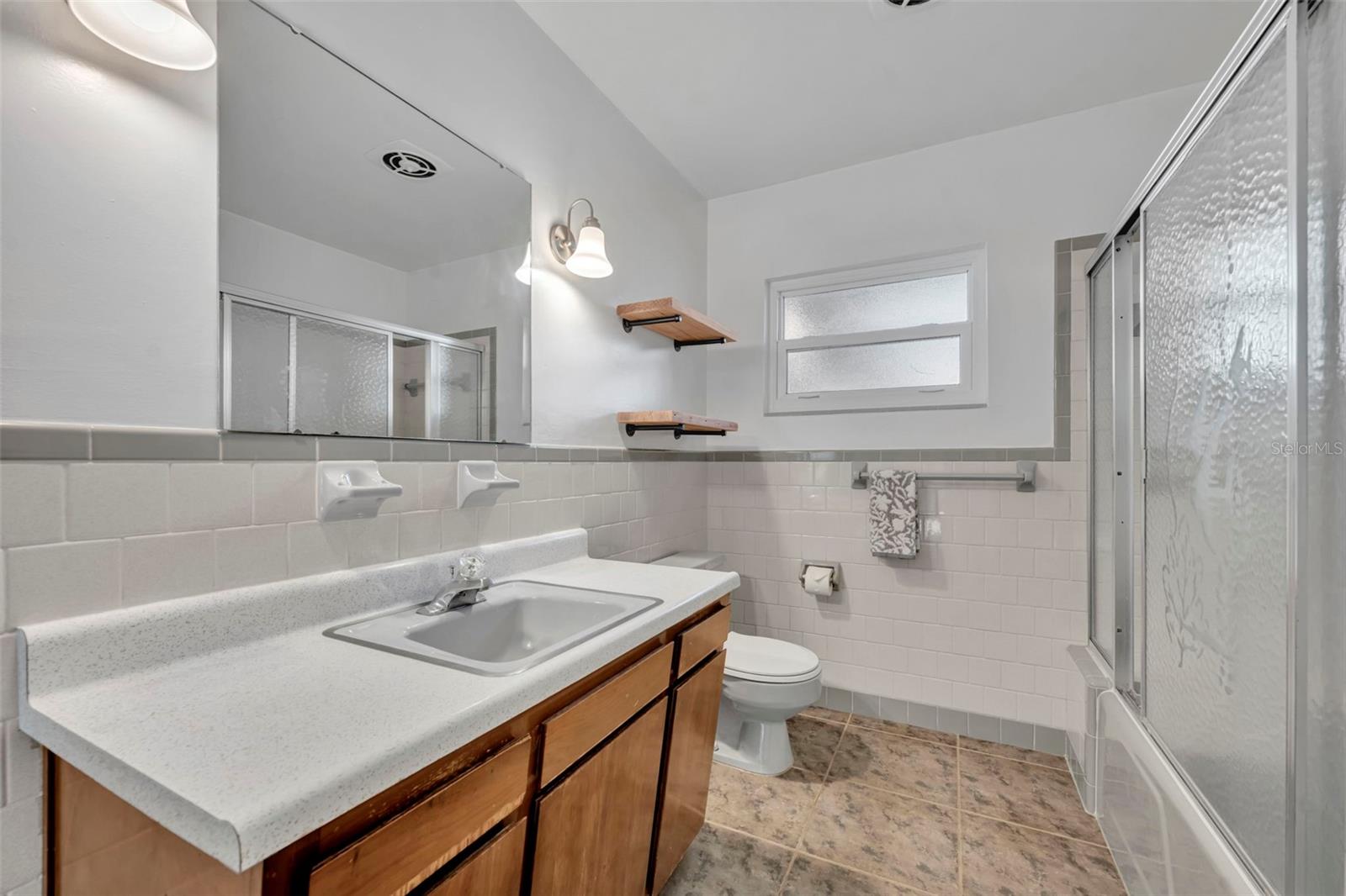 Image 16 of 35 For 119 Lake Drive