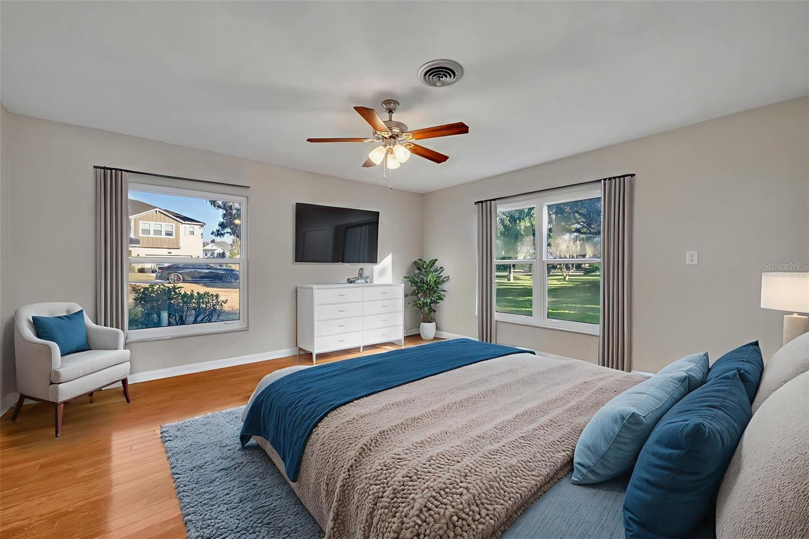 Image 18 of 35 For 119 Lake Drive