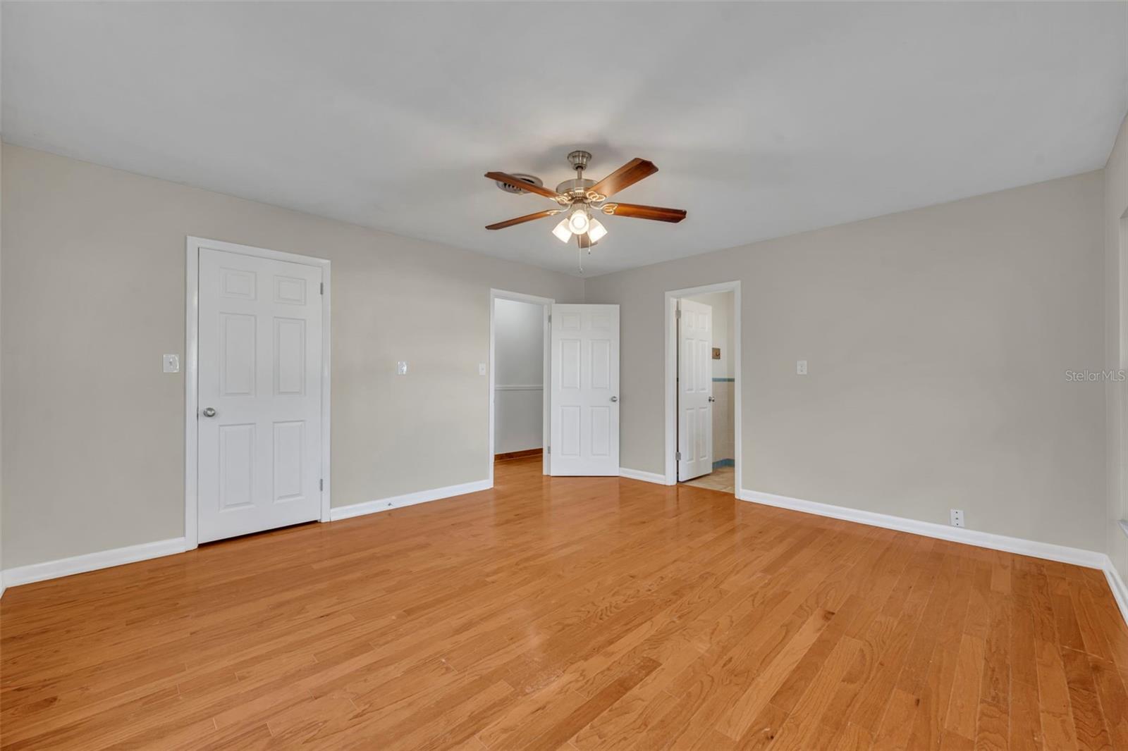 Image 20 of 35 For 119 Lake Drive