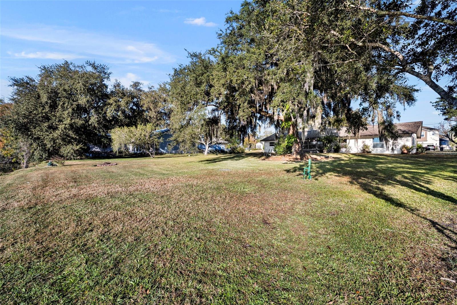 Image 29 of 35 For 119 Lake Drive