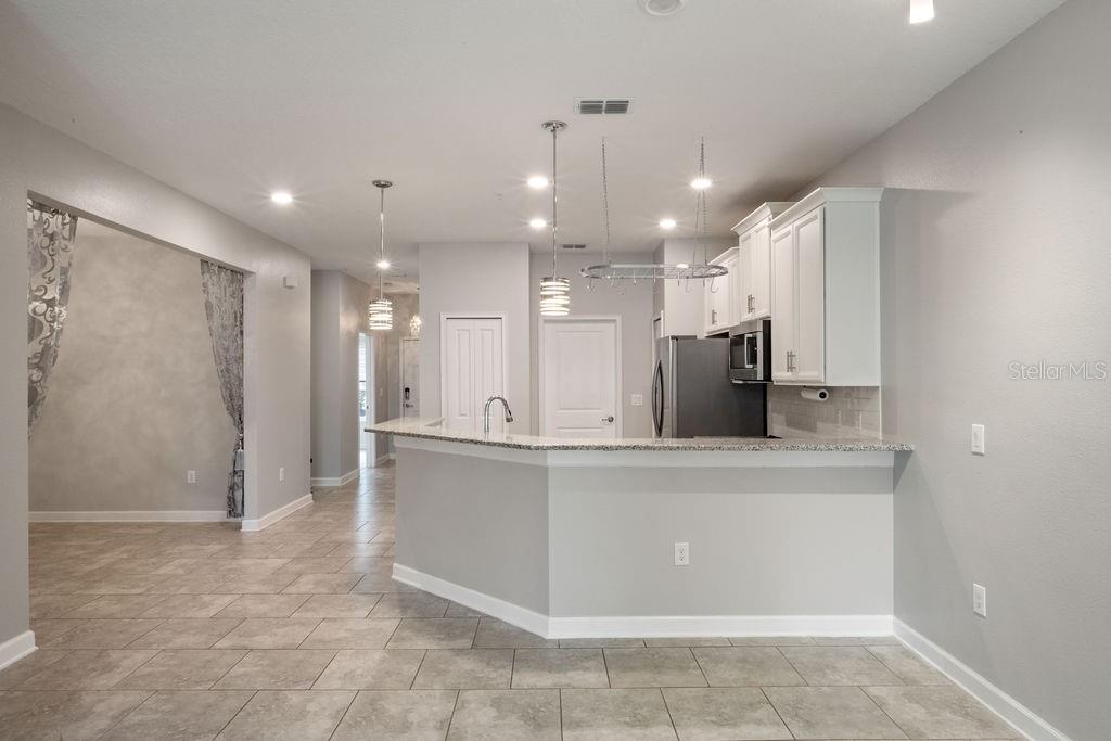 Image 14 of 55 For 3543 Fairwaters Court B