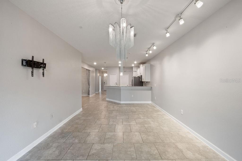 Image 20 of 55 For 3543 Fairwaters Court B