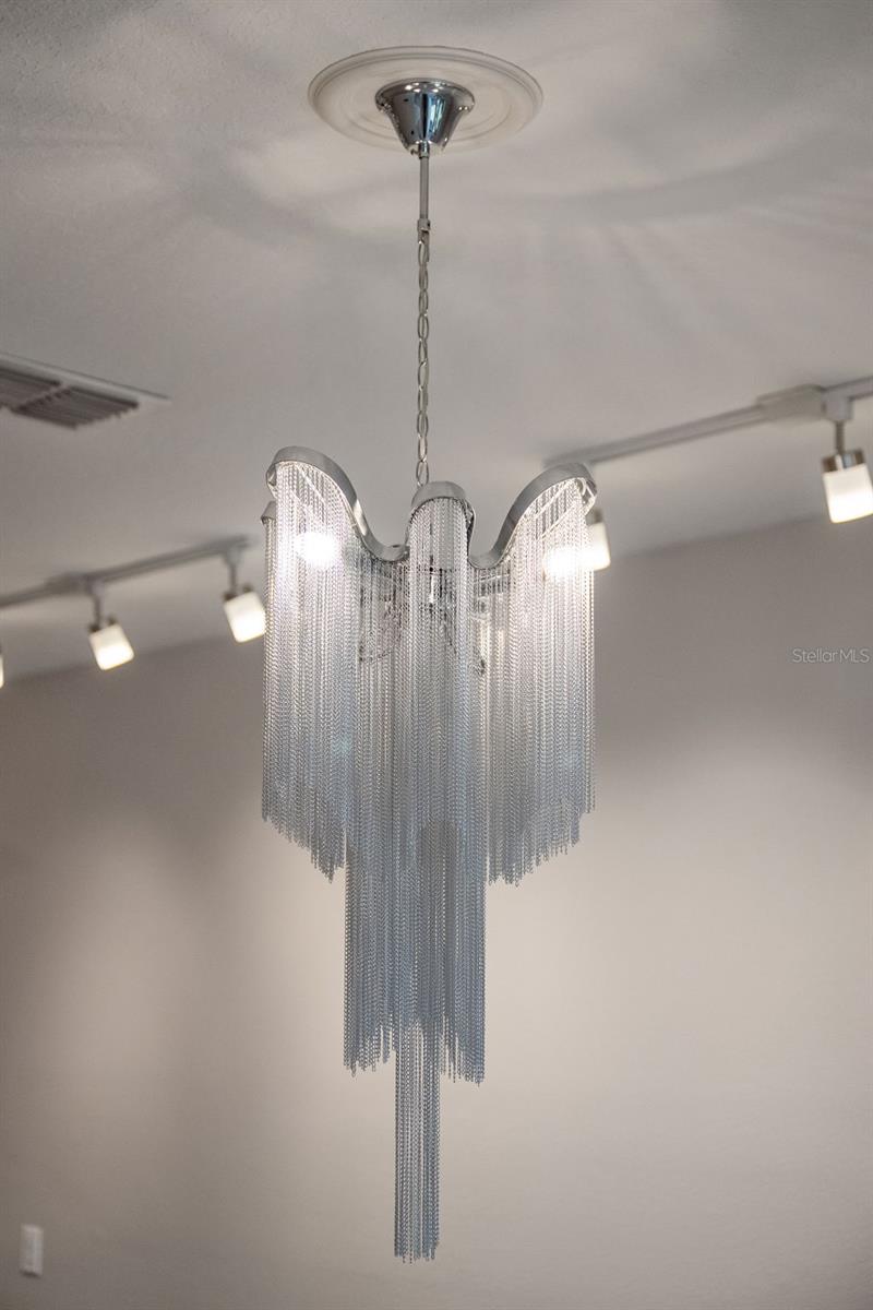 Image 21 of 55 For 3543 Fairwaters Court B