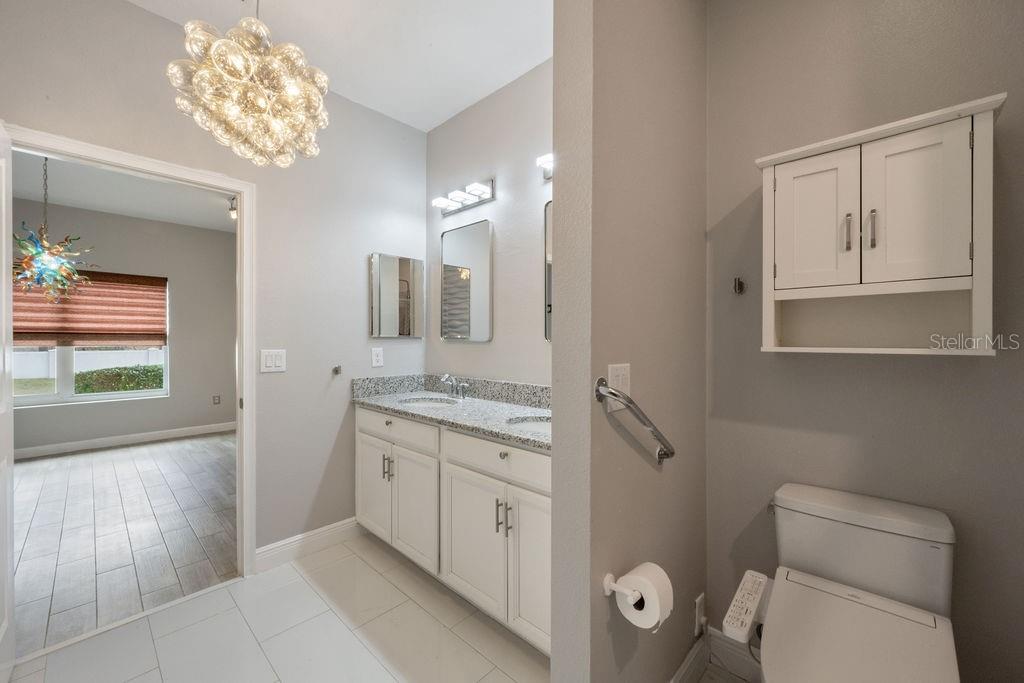 Image 28 of 55 For 3543 Fairwaters Court B