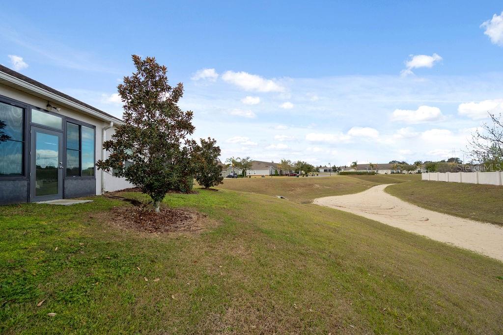 Image 33 of 55 For 3543 Fairwaters Court B