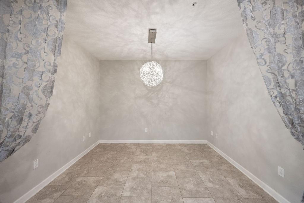 Image 9 of 55 For 3543 Fairwaters Court B