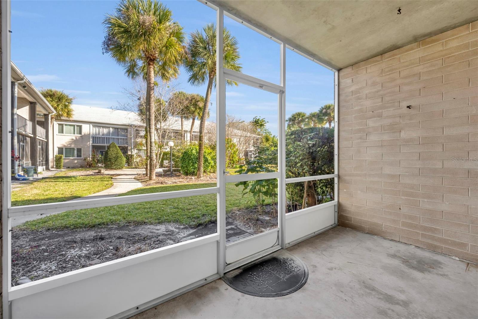 Image 19 of 23 For 1250 Denning Drive 104