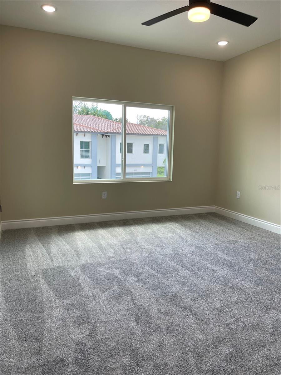 Image 33 of 50 For 1810 Brentwood Court