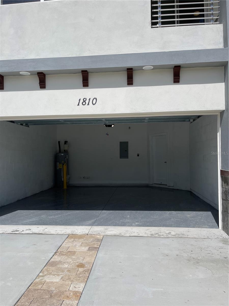 Image 42 of 50 For 1810 Brentwood Court