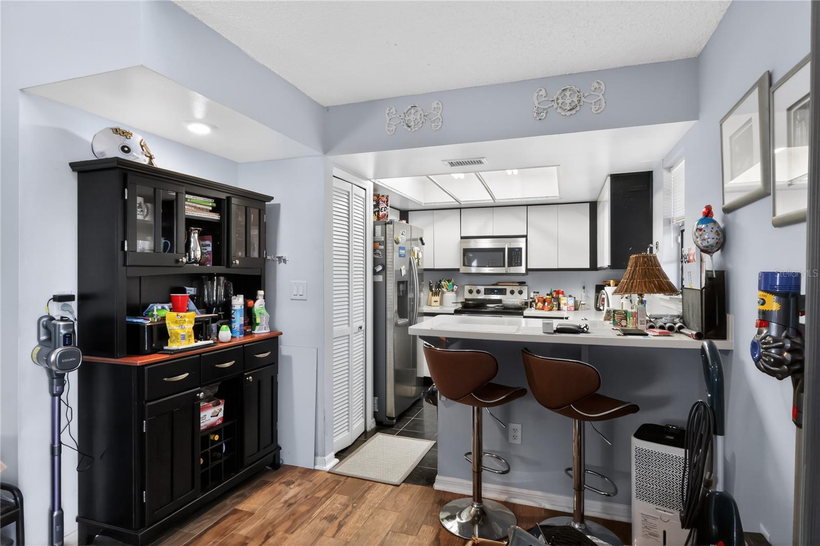 Image 17 of 36 For 4000 Crossroads Place