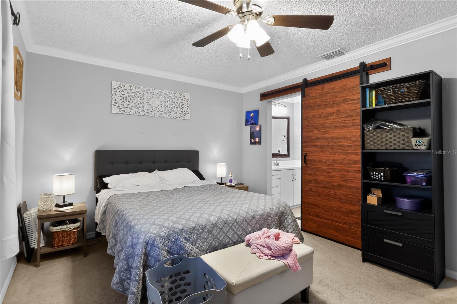 Image 24 of 36 For 4000 Crossroads Place