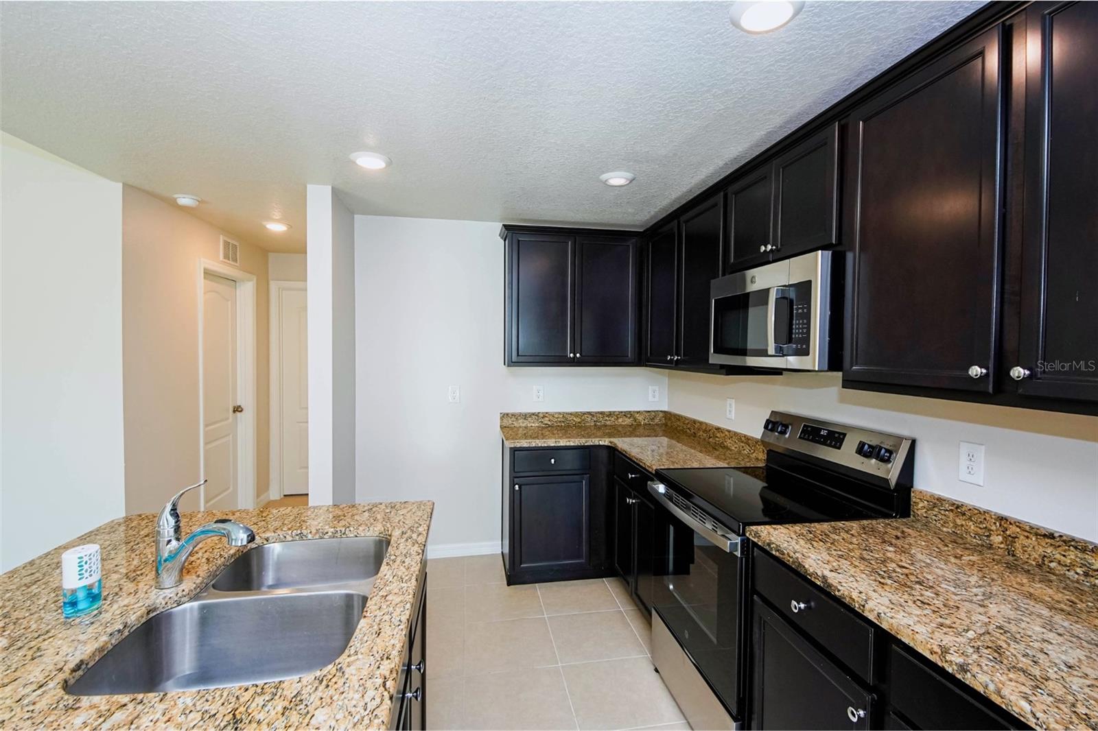 Image 16 of 37 For 1617 Orne Street