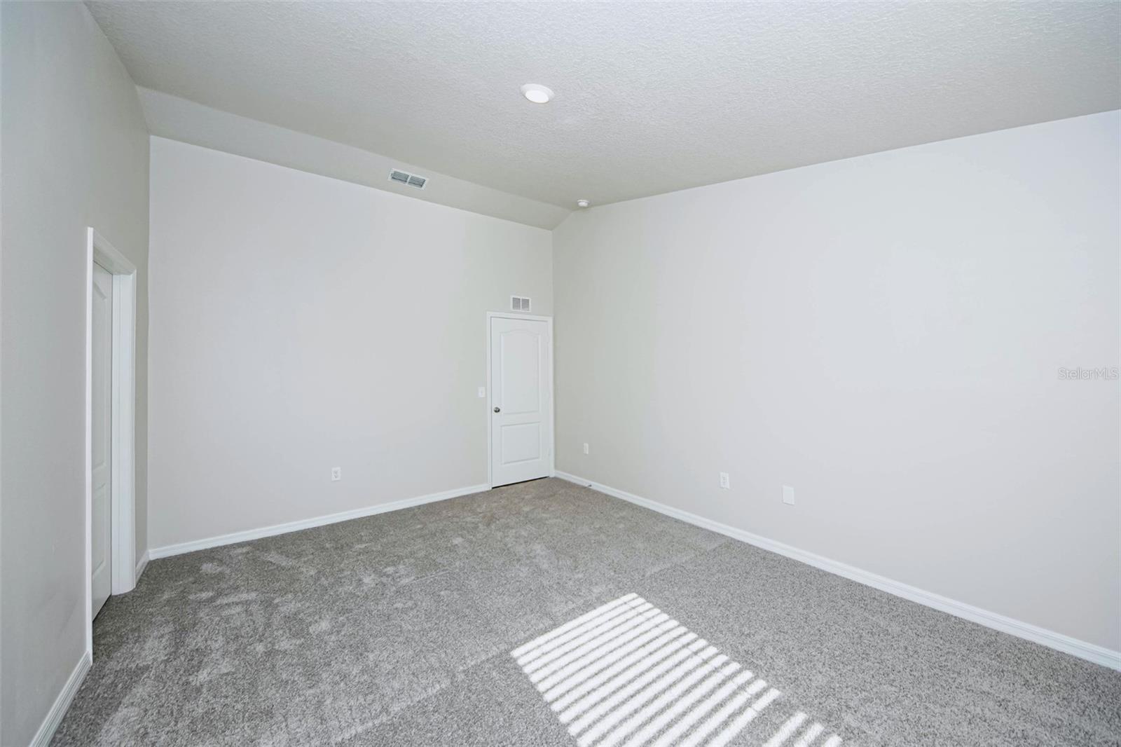 Image 17 of 37 For 1617 Orne Street