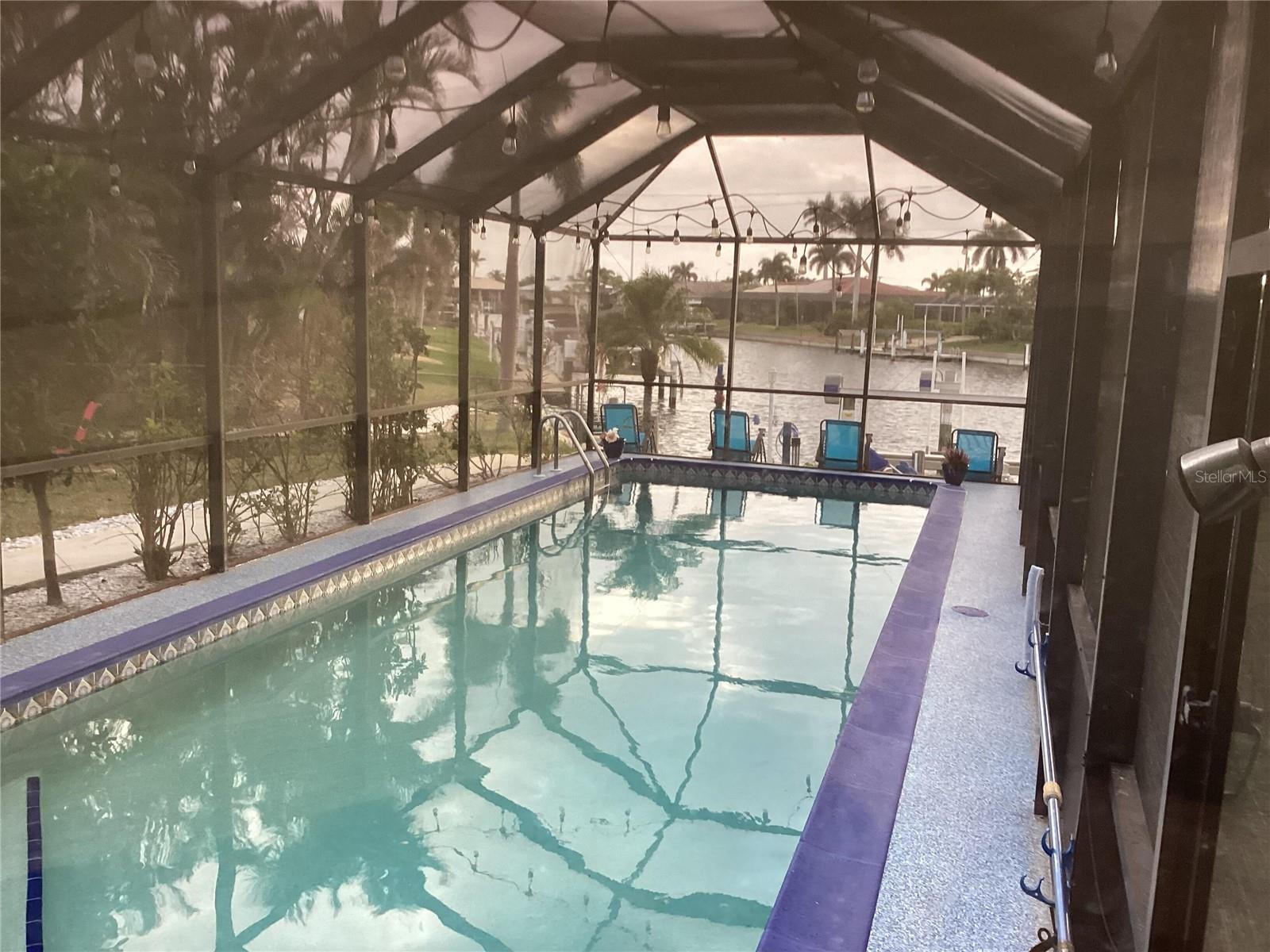 Listing photo id 9 for 901 Don Juan Court