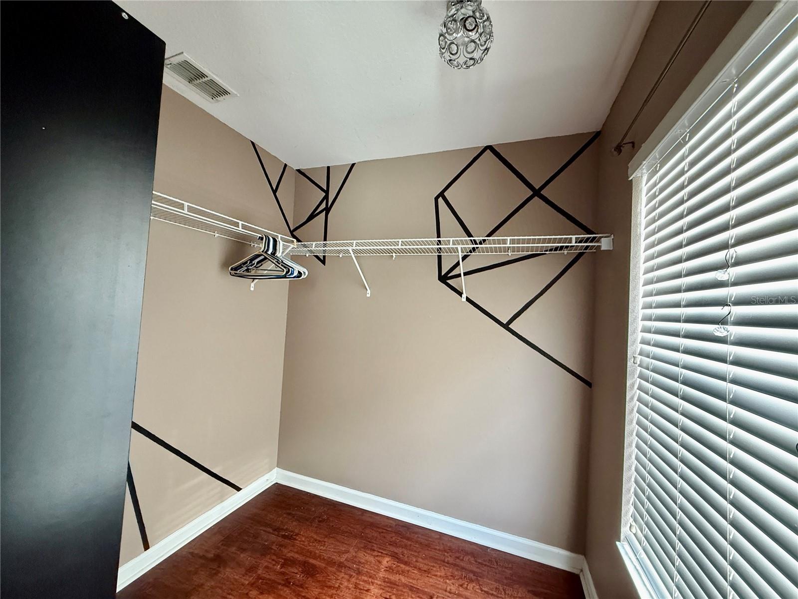 Image 9 of 15 For 16677 Cedar Crest