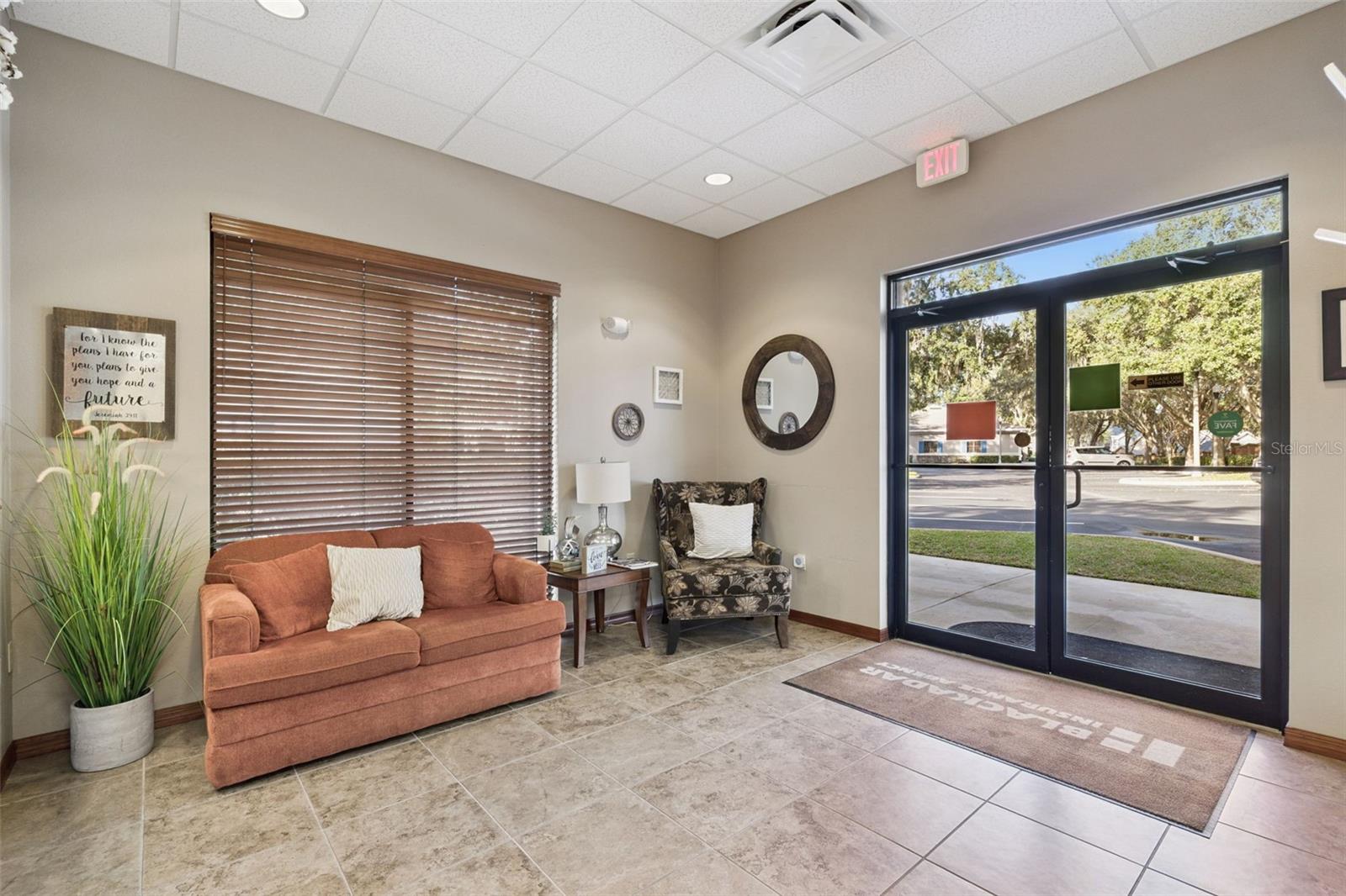 Image 9 of 39 For 1404 & 1436 Ronald Reagan Boulevard