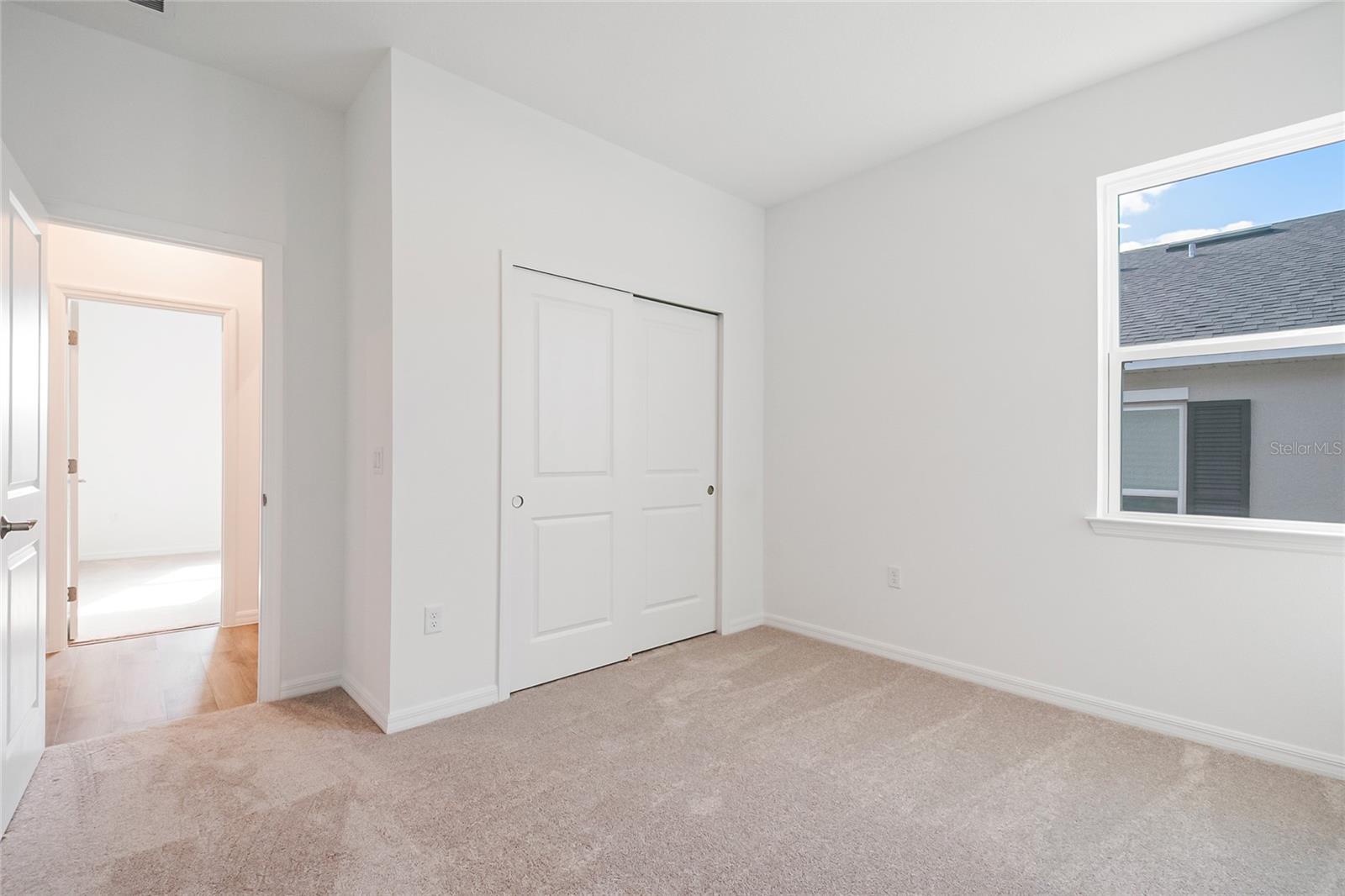 Image 11 of 38 For 434 Eventide Avenue