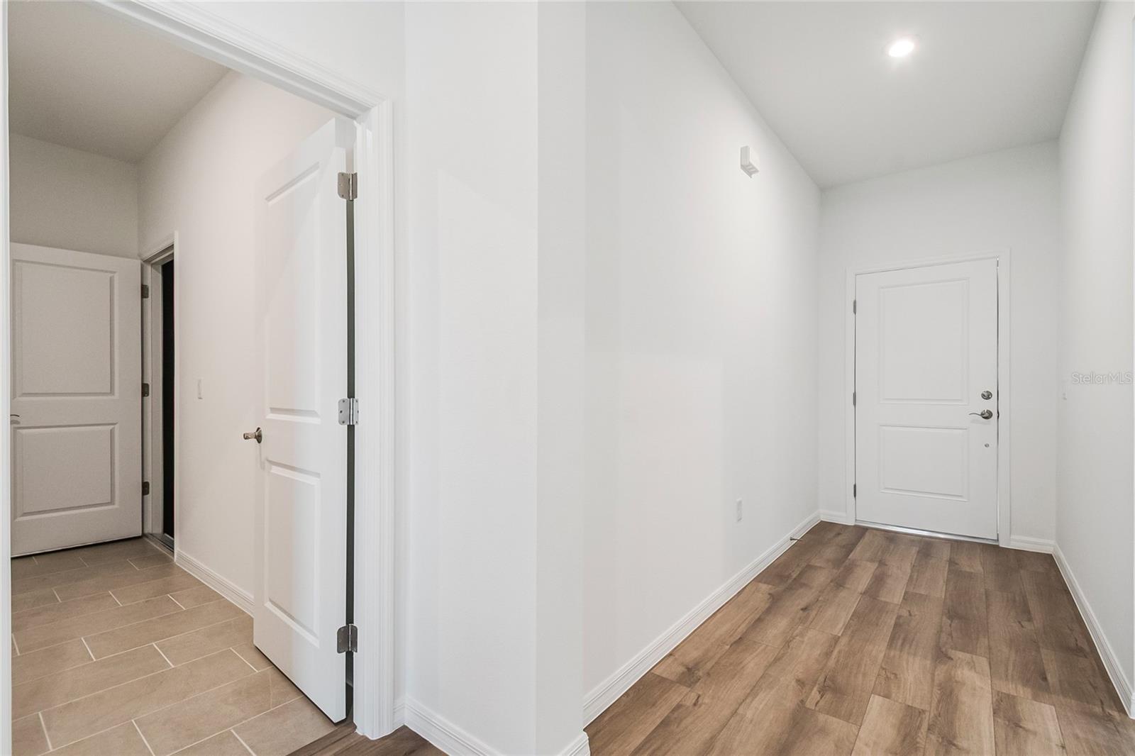 Image 12 of 38 For 434 Eventide Avenue