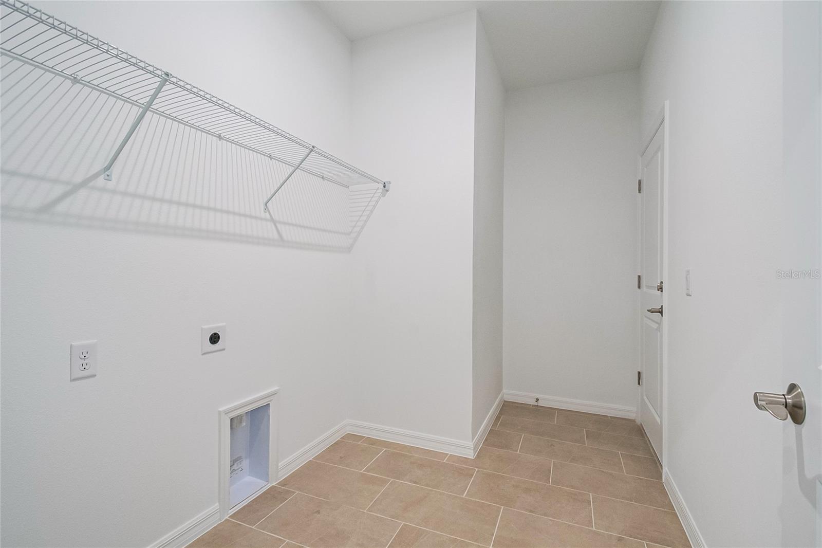 Image 13 of 38 For 434 Eventide Avenue