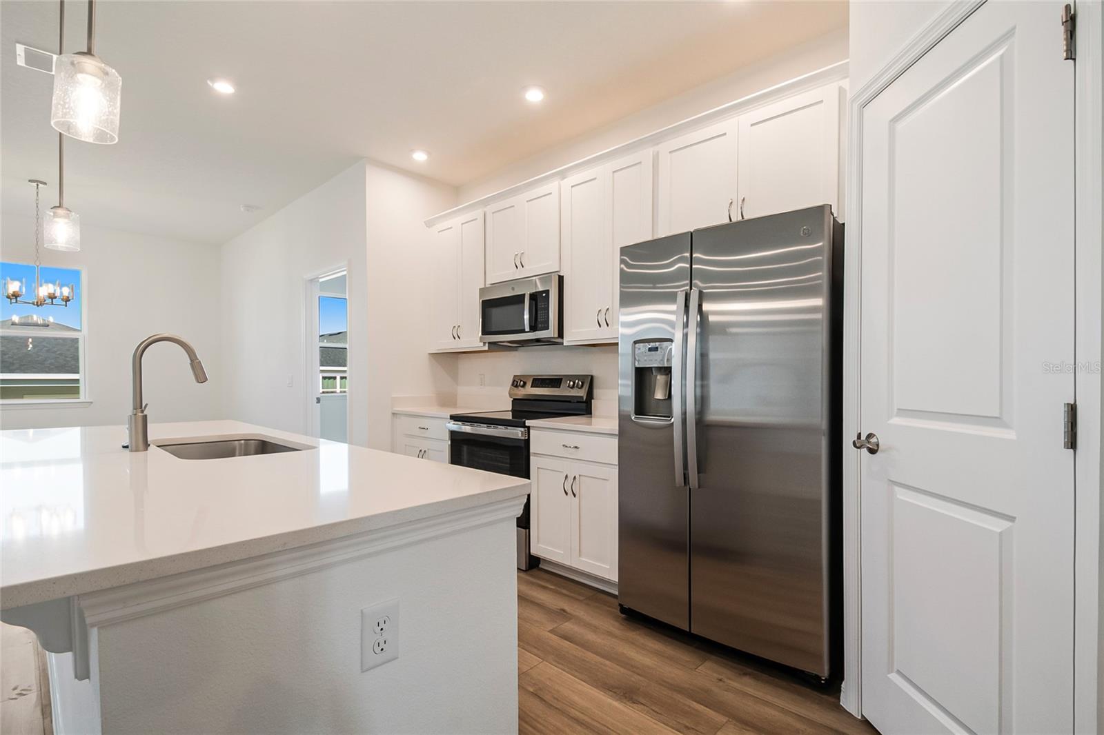 Image 16 of 38 For 434 Eventide Avenue