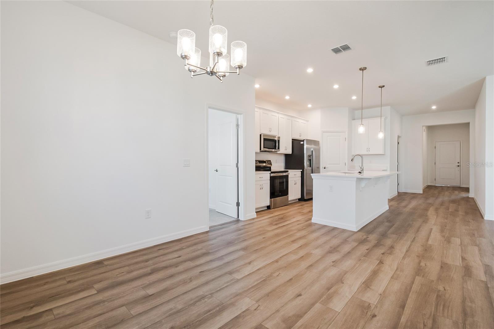 Image 25 of 38 For 434 Eventide Avenue