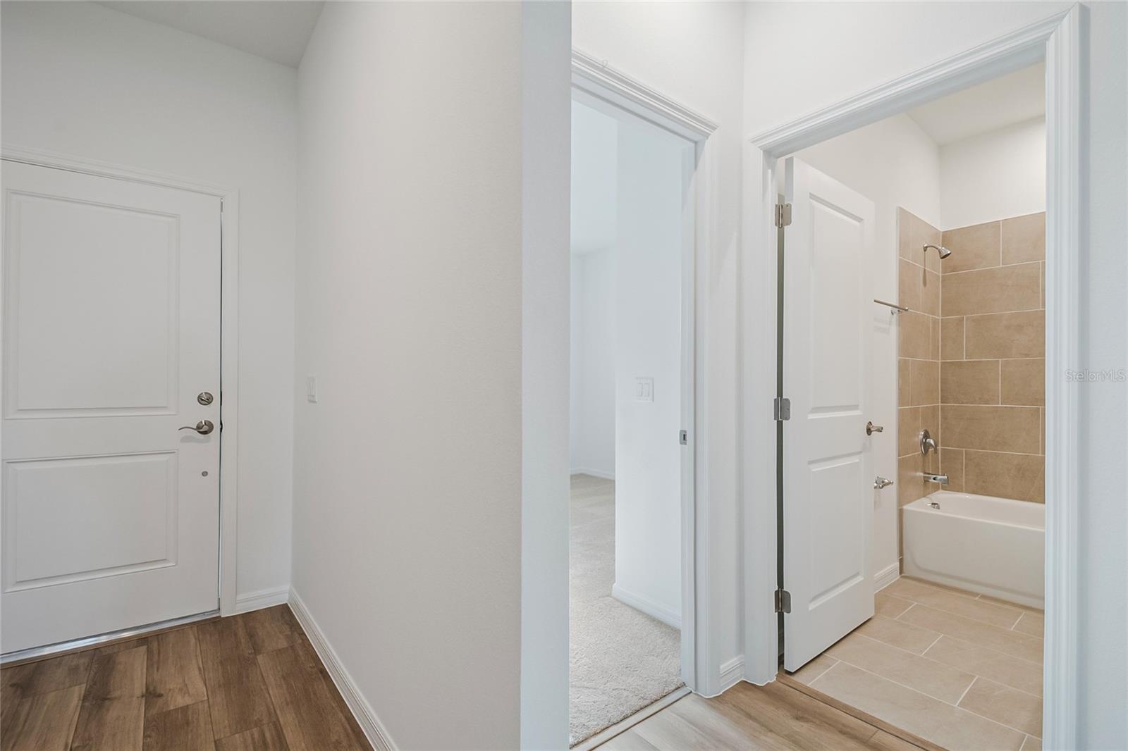 Image 6 of 38 For 434 Eventide Avenue