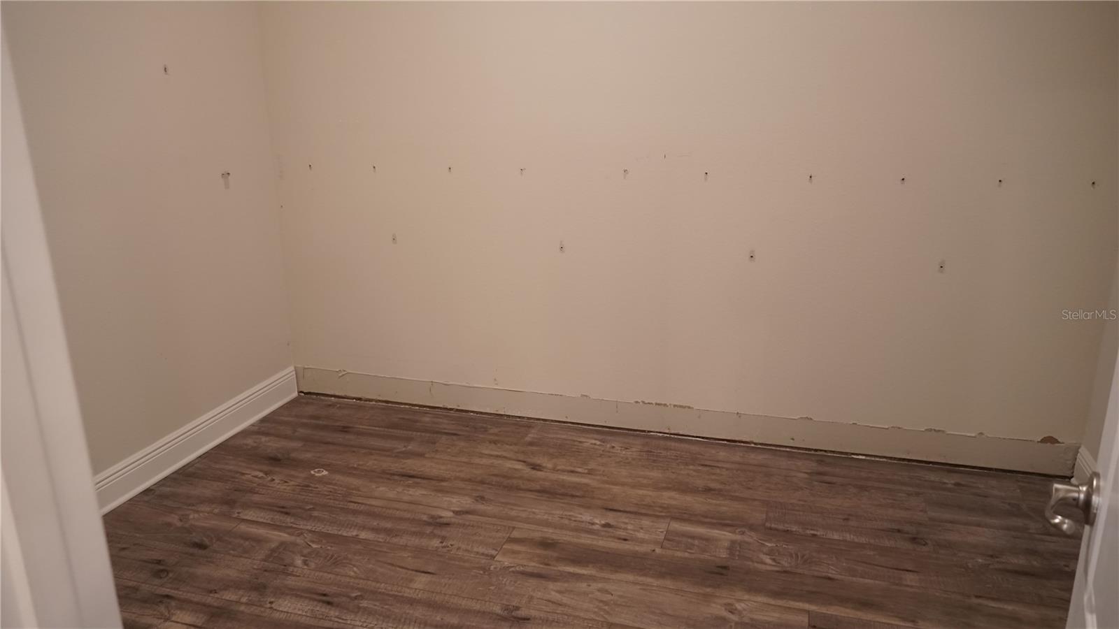 Image 20 of 27 For 2005 149th Place E