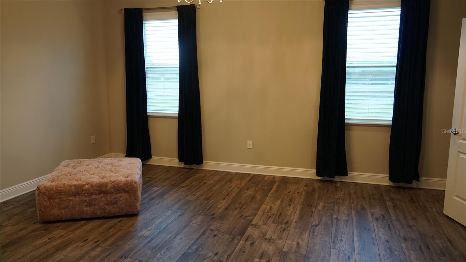 Image 6 of 27 For 2005 149th Place E