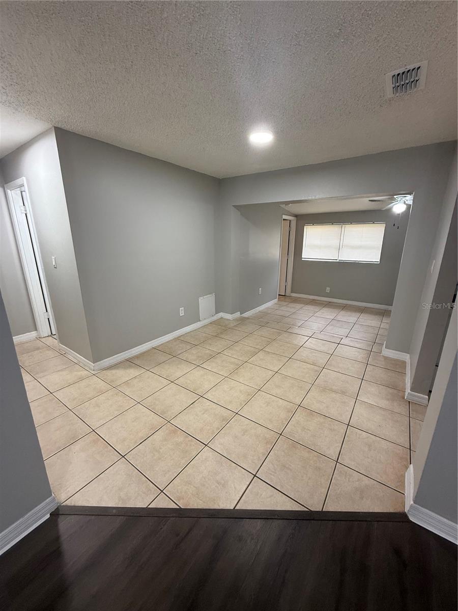 Image 5 of 24 For 3046 Cumler Court