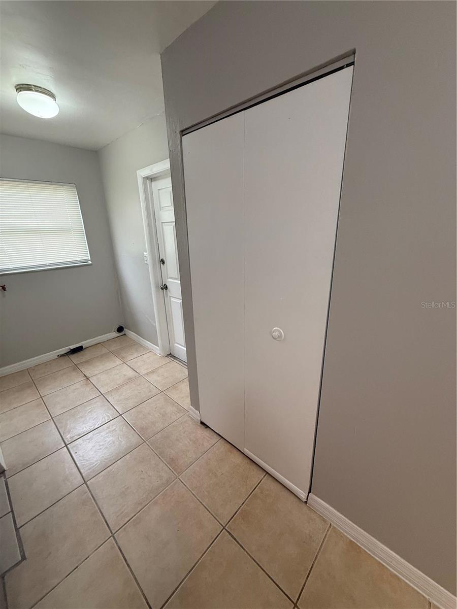 Image 7 of 24 For 3046 Cumler Court