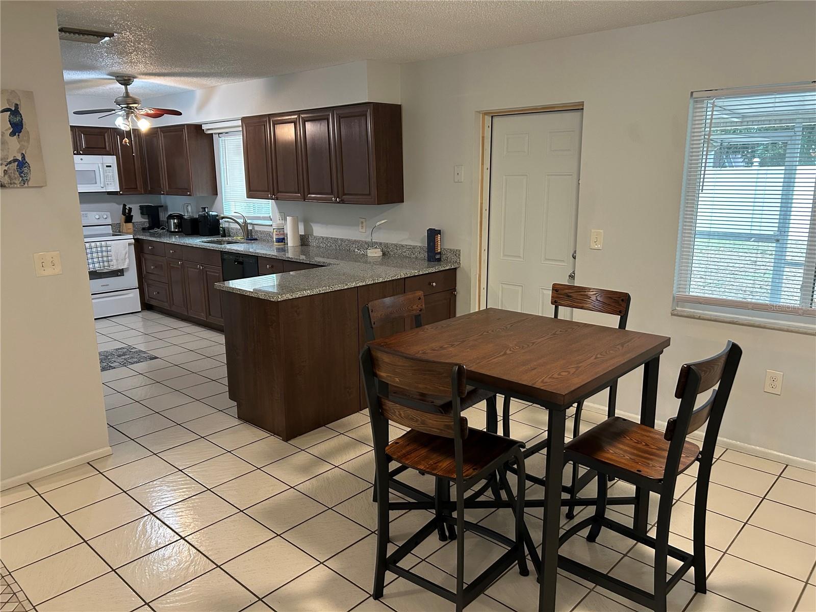 Image 6 of 17 For 2101 Utica Drive