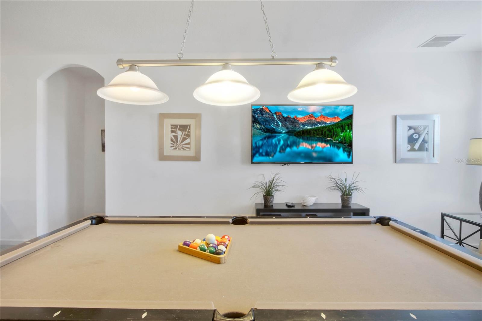 Image 15 of 56 For 4164 Oaktree Drive