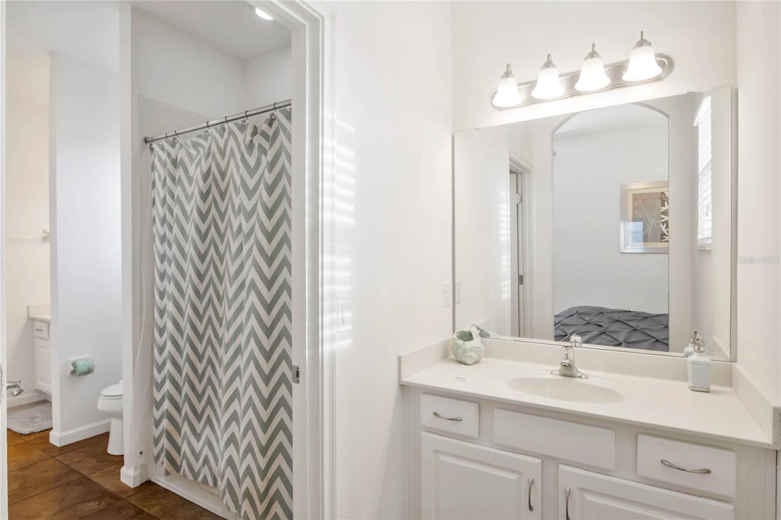 Image 39 of 56 For 4164 Oaktree Drive