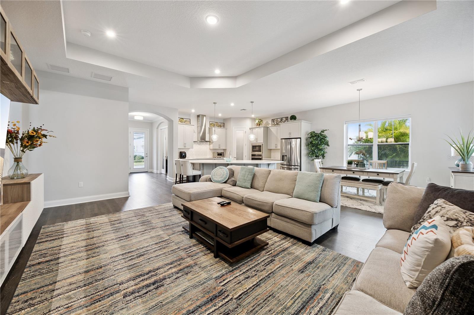 Image 14 of 99 For 8844 Sperry Street