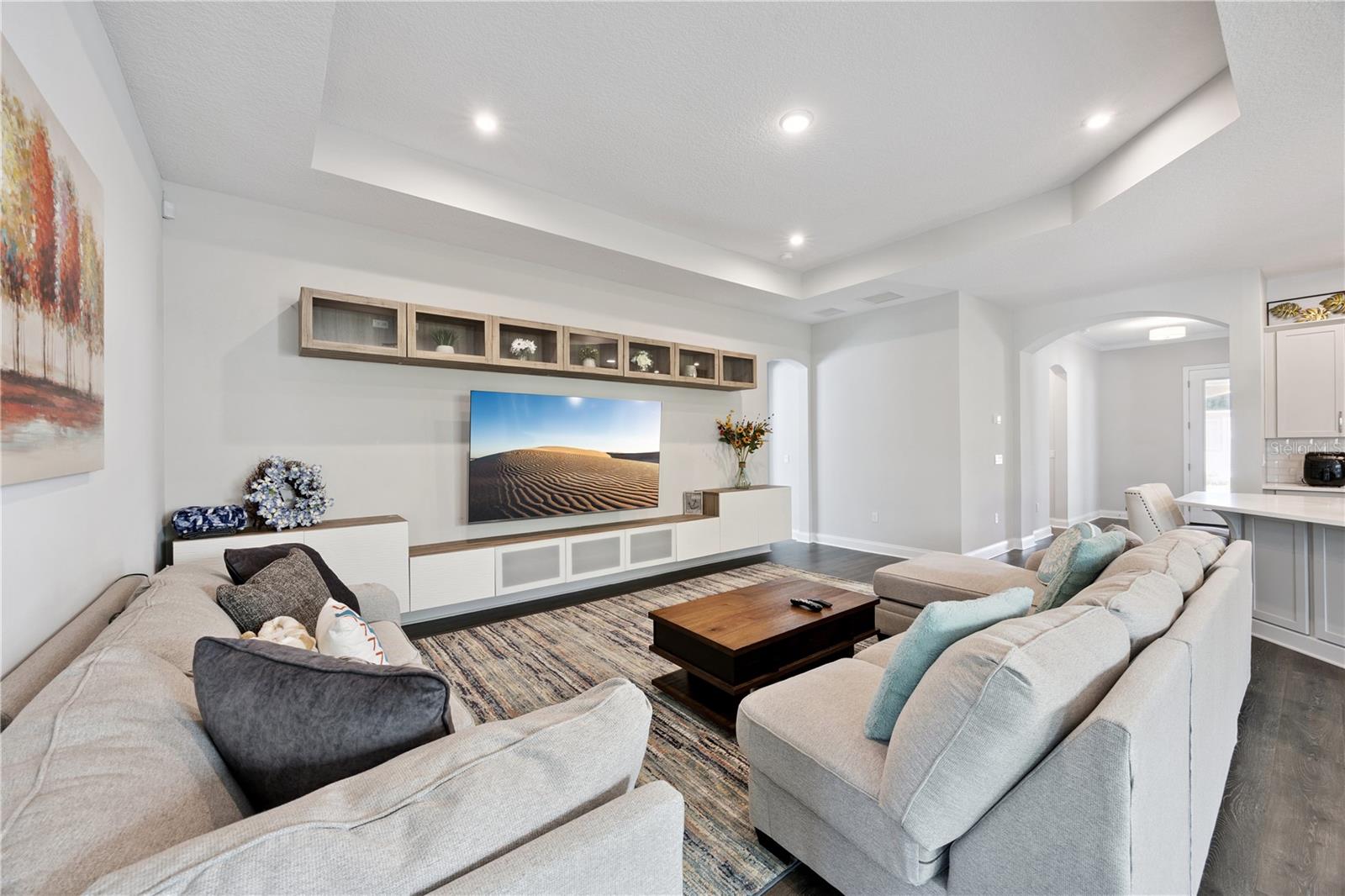 Image 17 of 99 For 8844 Sperry Street