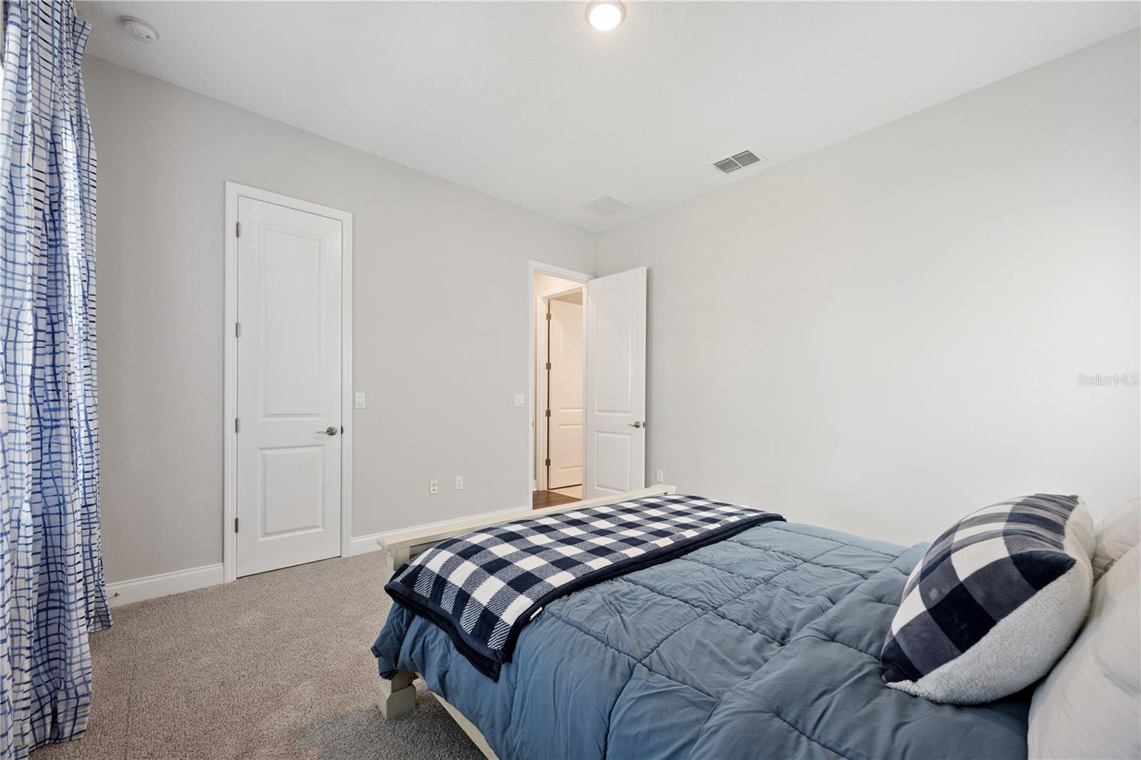 Image 39 of 99 For 8844 Sperry Street