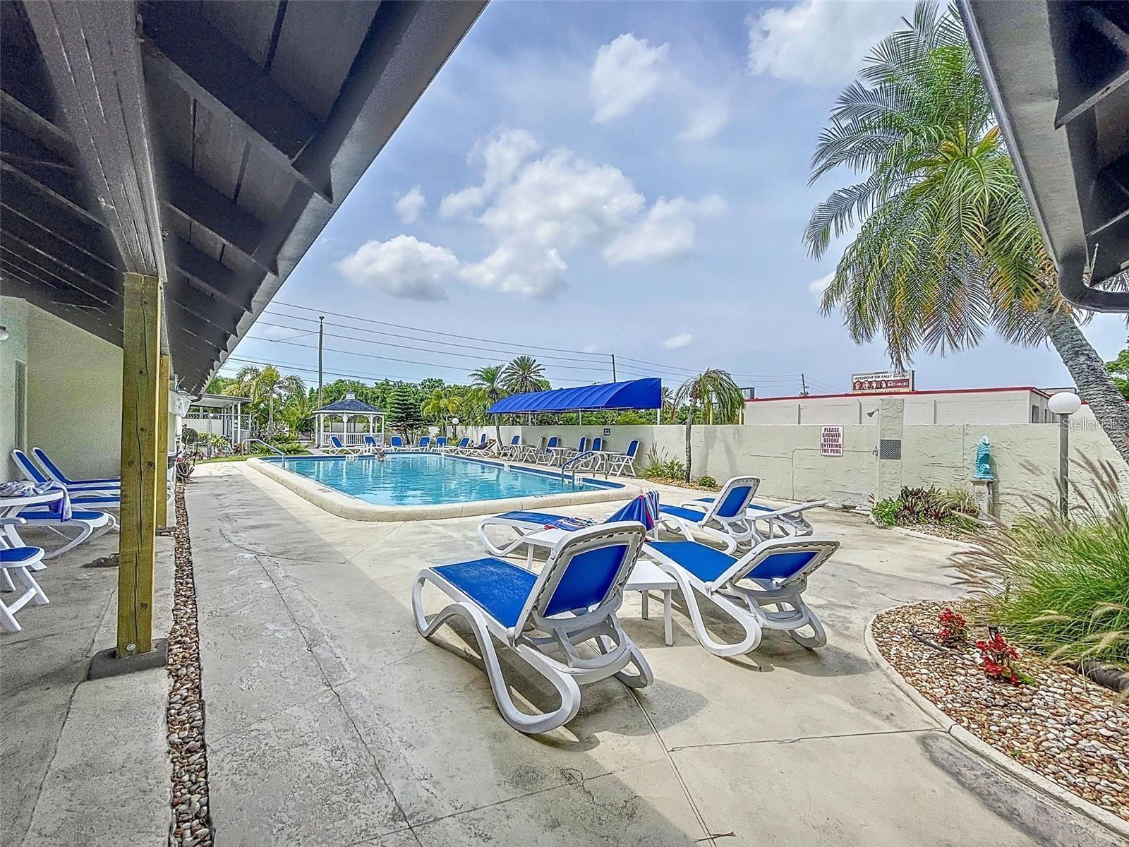 Image 4 of 12 For 1100 Bay Drive 43