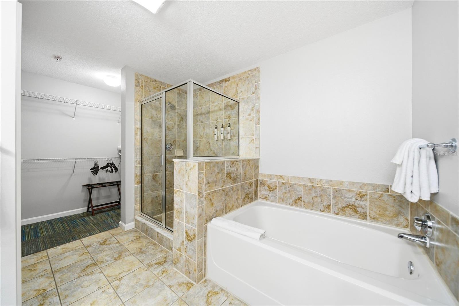 Image 7 of 15 For 14051 Grove Resort Avenue 1705