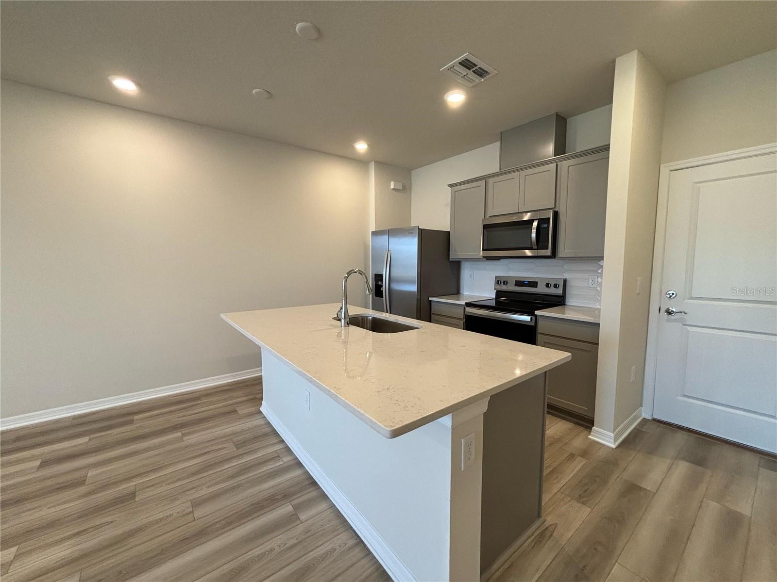 Image 6 of 38 For 16274 Bright Leaf Road