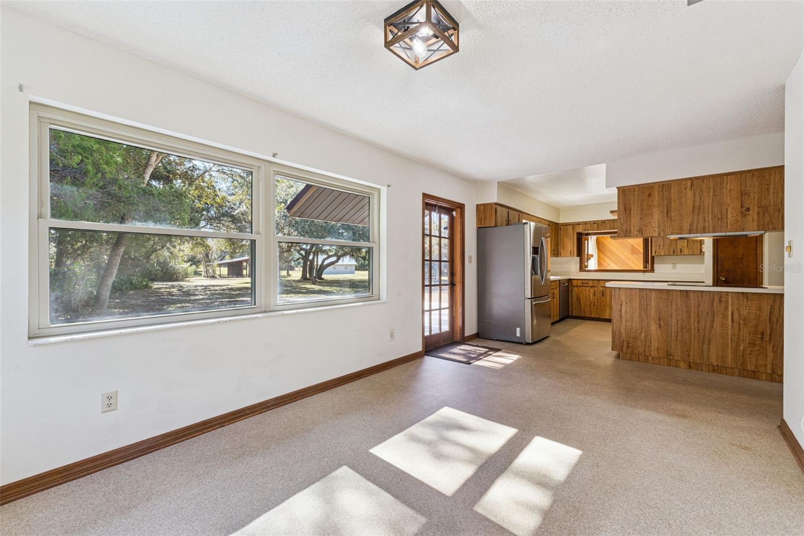 Image 12 of 41 For 721 Riverwoods Trail