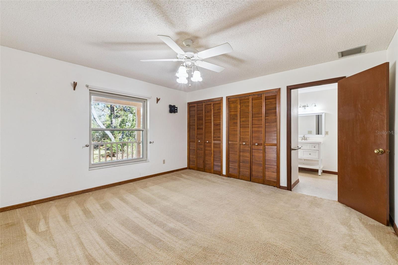 Image 15 of 41 For 721 Riverwoods Trail