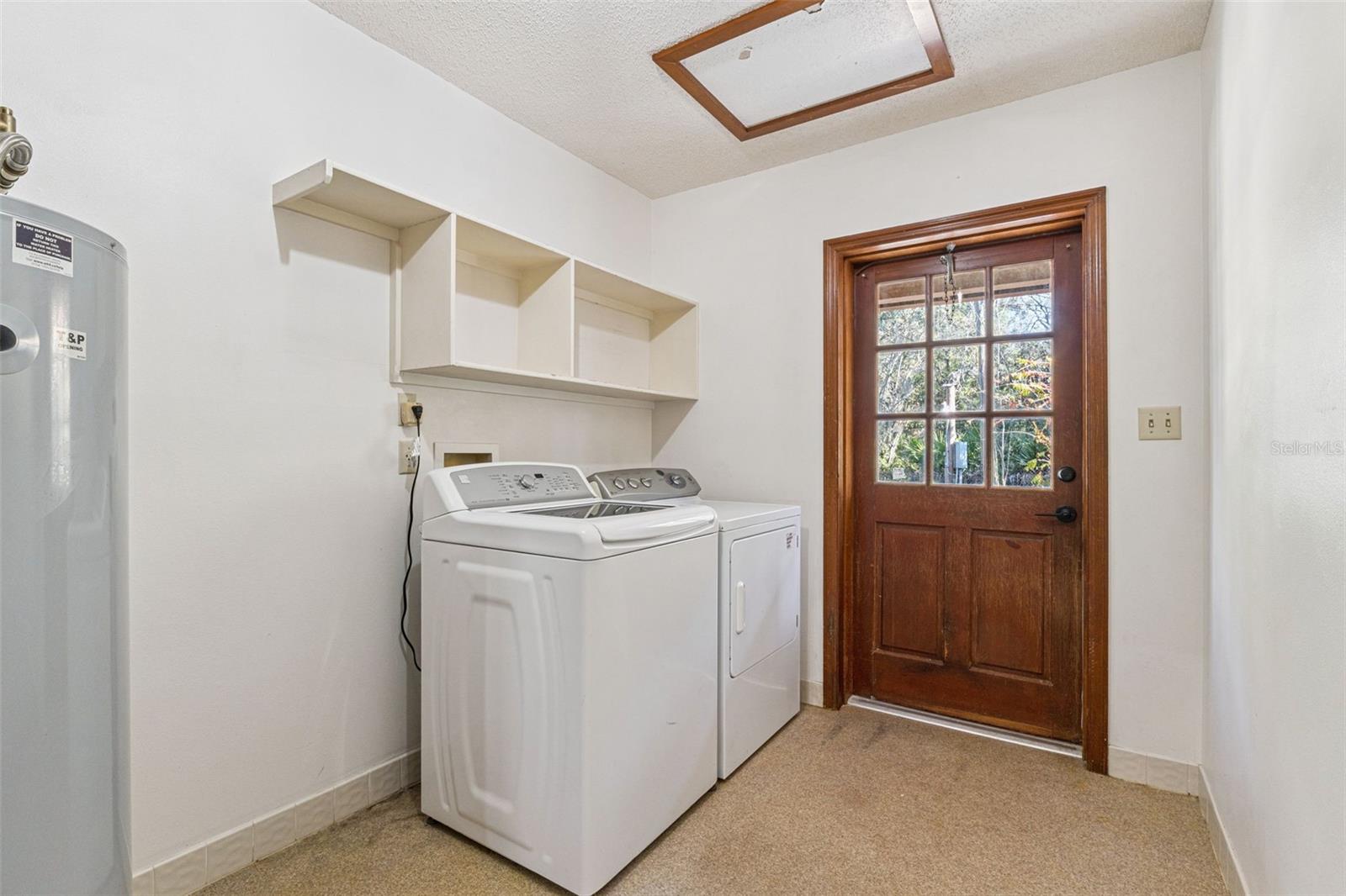 Image 23 of 41 For 721 Riverwoods Trail