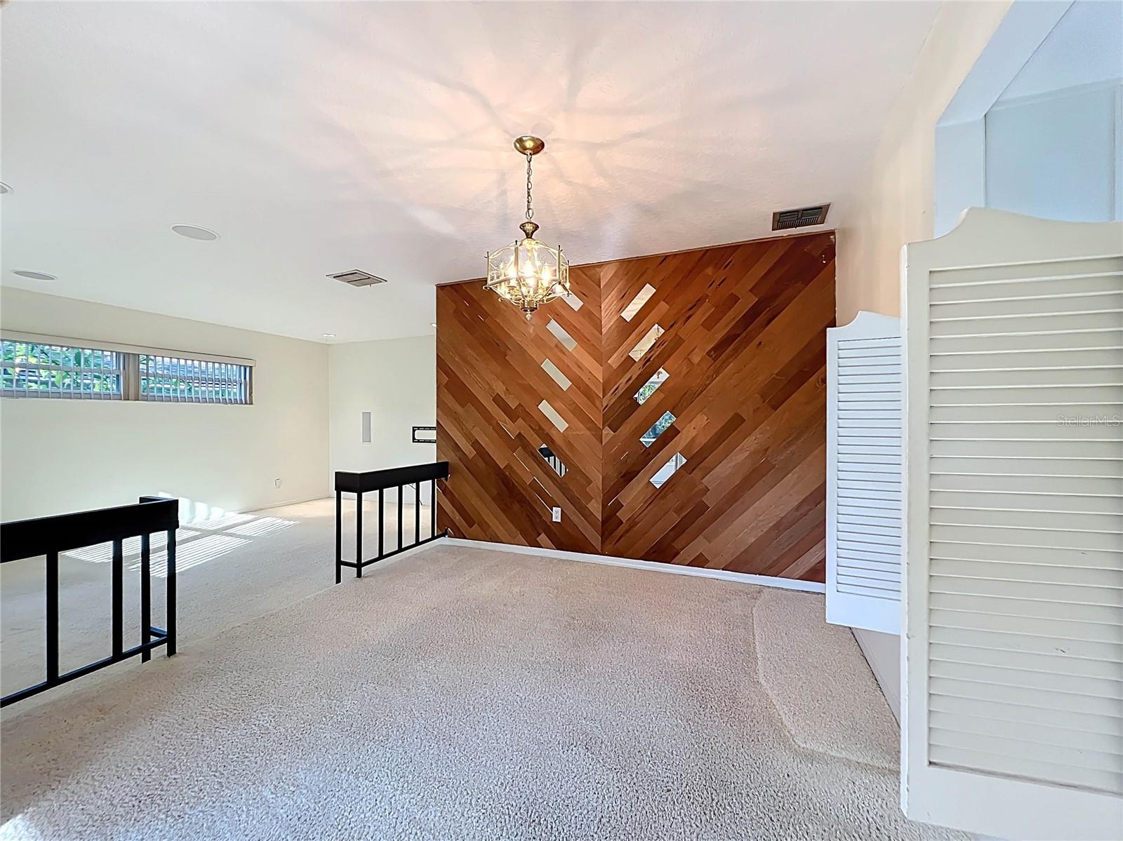 Image 21 of 53 For 576 Indigo Road